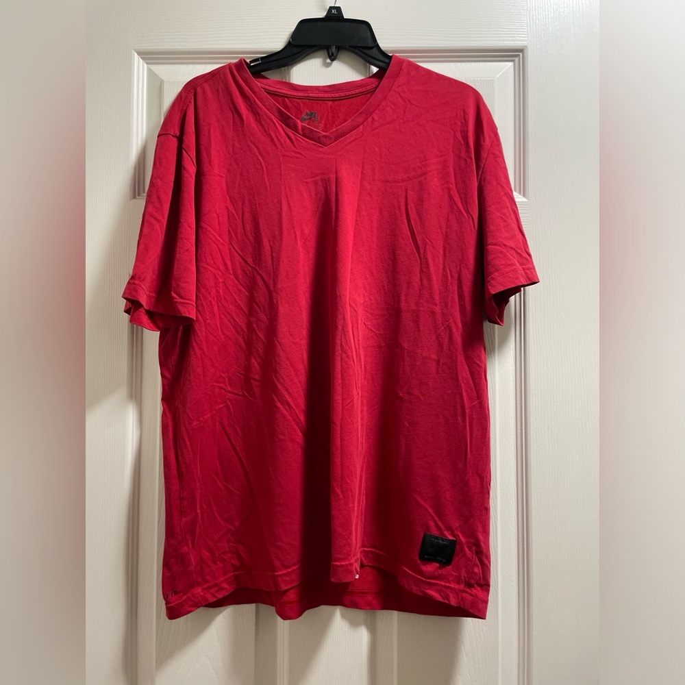 Nike V-neck Men Short Sleeves Tee